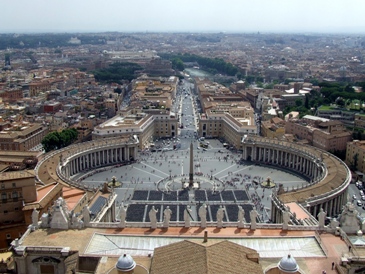 This birds-eye view photo of Vatican City (the anterior portion) was taken by Sorina Bindea of Clug-Napoca, Romania. 